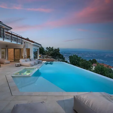 Villa Deluxe Dana Opric